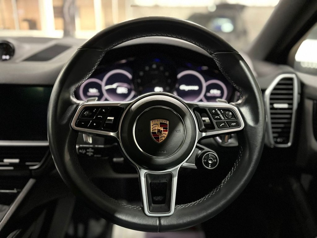 Used Porsche Cayenne 2022 for sale - 76570303: Photo 17