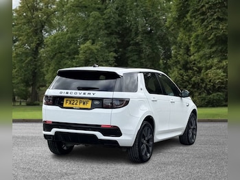 Used Land Rover Discovery Sport 2022 for sale - 79322991: Photo