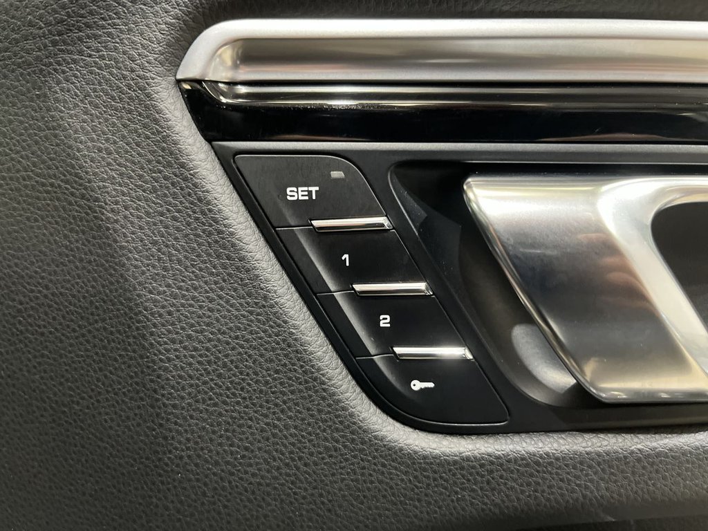 Used Porsche Macan 2016 for sale - 78082671: Photo 15