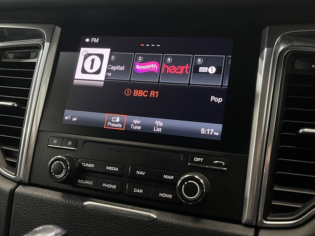 Used Porsche Macan 2016 for sale - 78082671: Photo 32