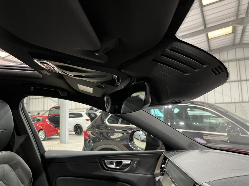 Used Volvo XC60 2019 for sale - 78030611: Photo 24