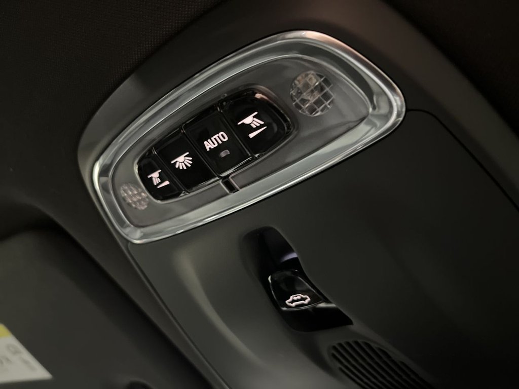 Used Volvo XC60 2019 for sale - 78030611: Photo 25