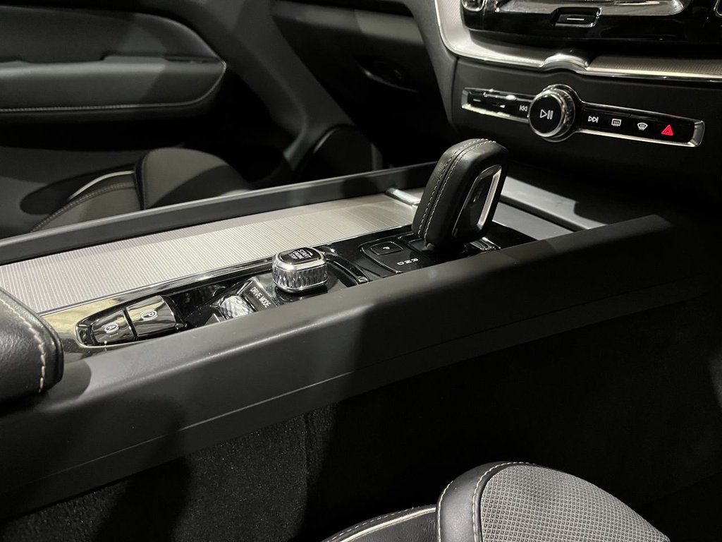 Used Volvo XC60 2019 for sale - 78030611: Photo 38