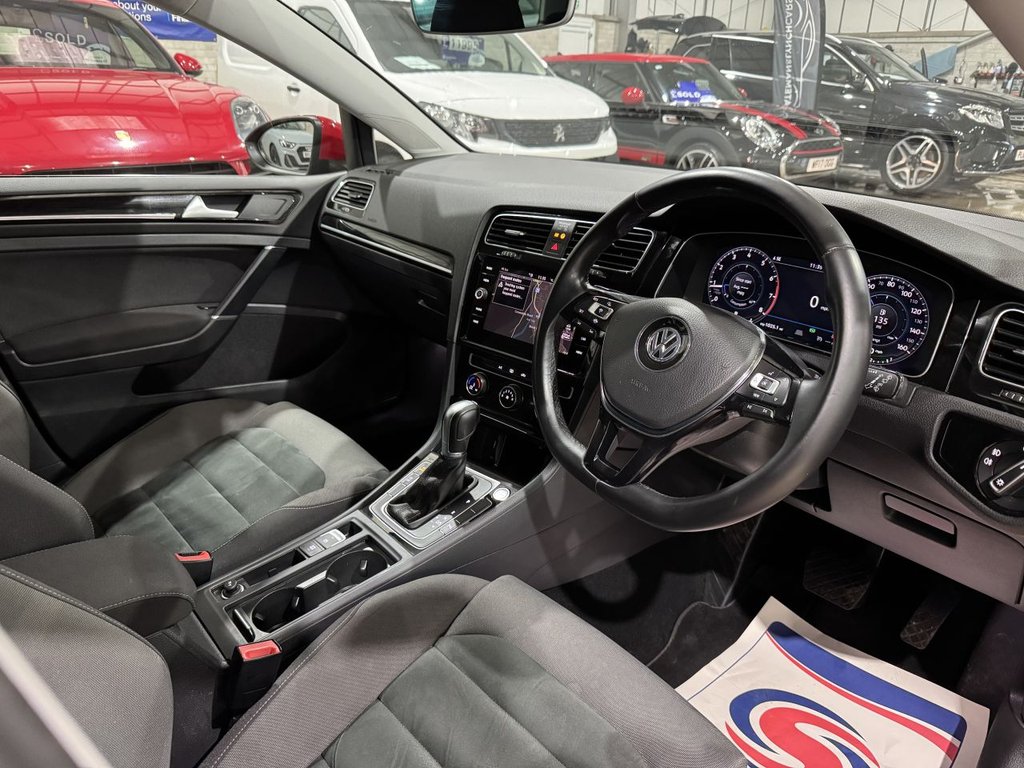 Used Volkswagen Golf 2019 for sale - 77313370: Photo 4