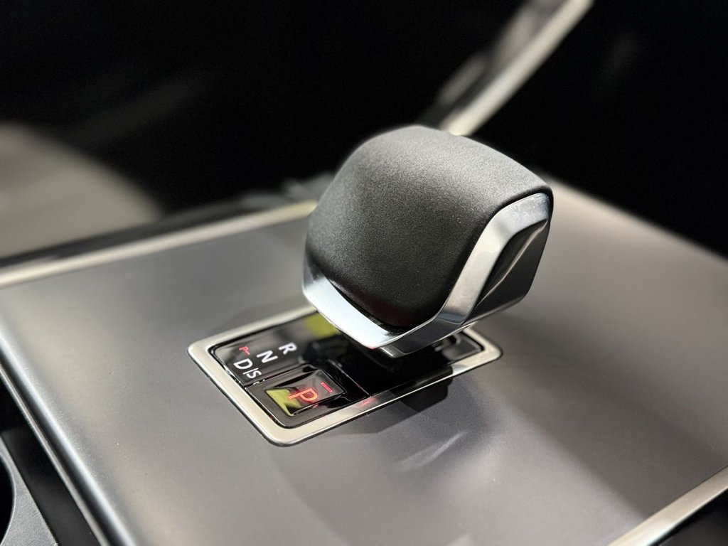 Used Land Rover Range Rover Evoque 2023 for sale - 76604552: Photo 32