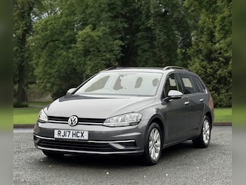 Used Volkswagen Golf 2017 for sale - 75986061: Photo