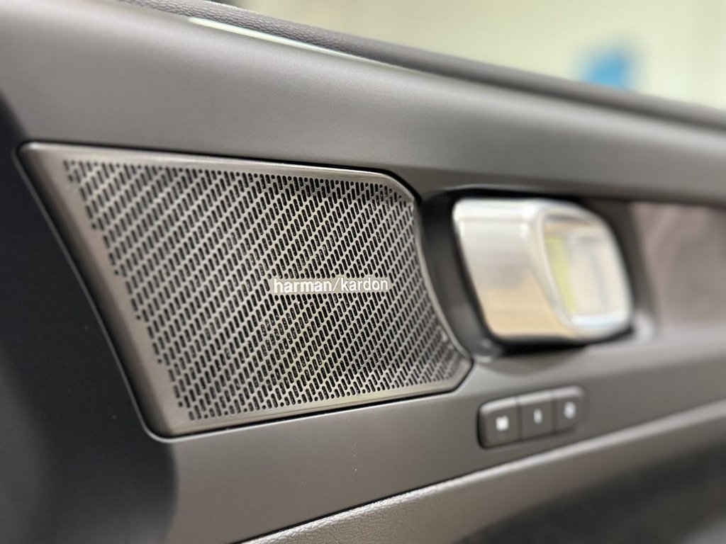 Used Volvo XC40 2022 for sale - 77413449: Photo 17