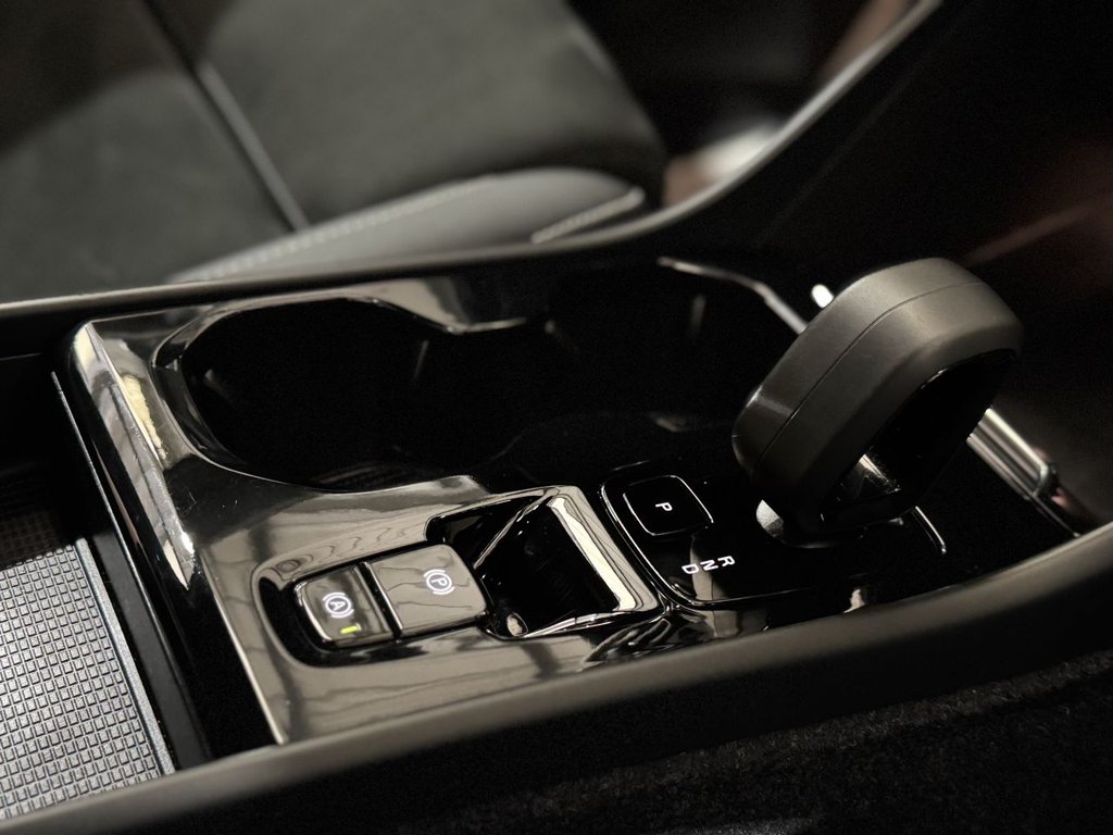 Used Volvo XC40 2022 for sale - 77413449: Photo 32