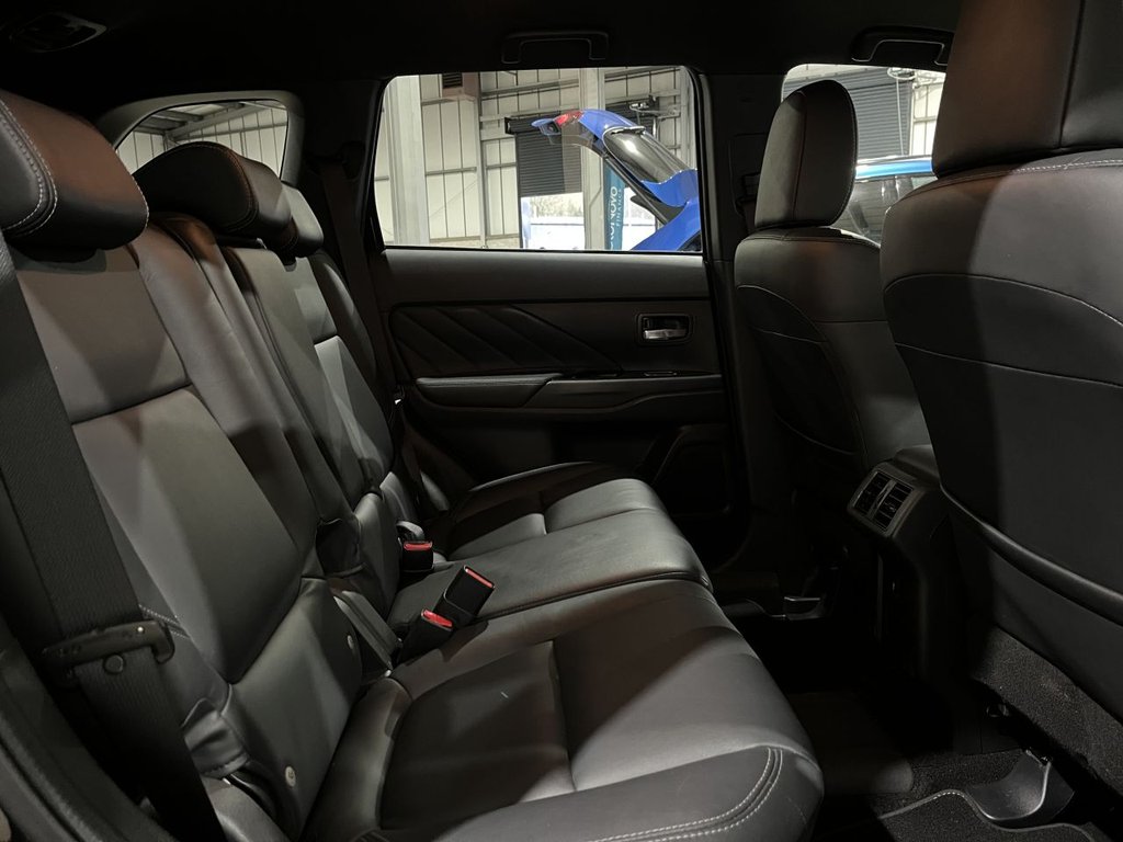 Used Mitsubishi Outlander 2018 for sale - 76605012: Photo 32