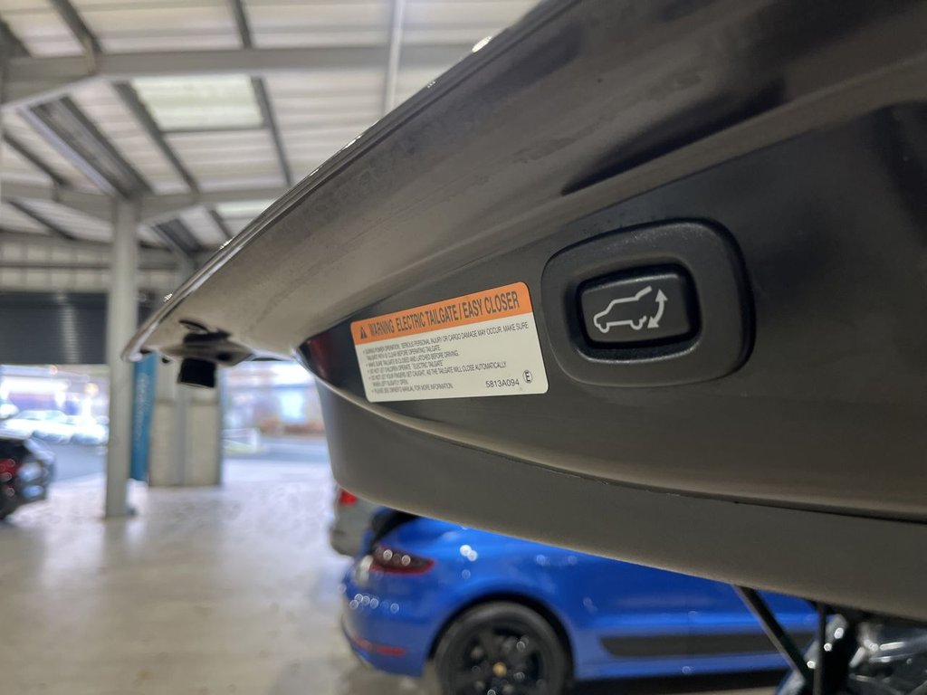 Used Mitsubishi Outlander 2018 for sale - 76605012: Photo 41