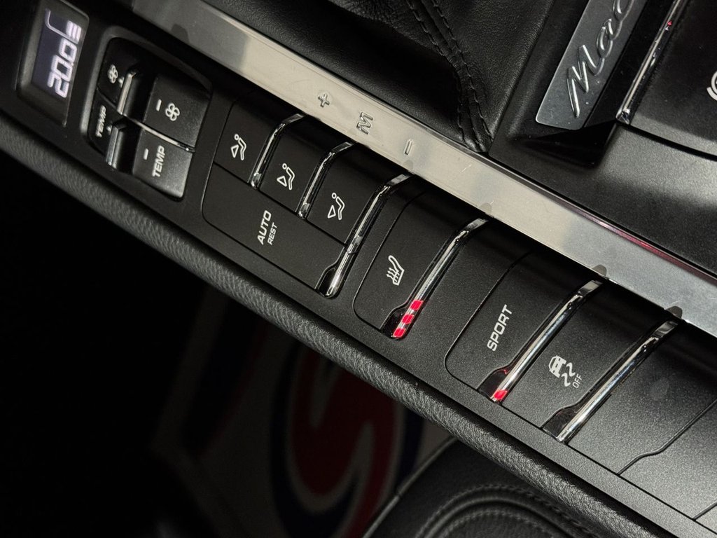 Used Porsche Macan 2014 for sale - 76210584: Photo 31