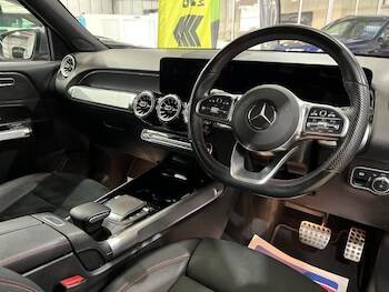 Used Mercedes-Benz GLB 2021 for sale - 75986170: Photo