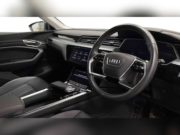 Used Audi Q8 2023 for sale - 78769057: Photo