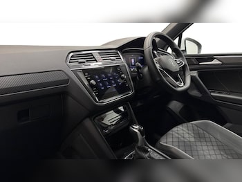 Used Volkswagen Tiguan 2023 for sale - 78124144: Photo