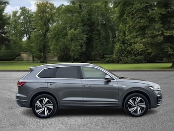 Used Volkswagen Touareg 2019 for sale - 78887785: Photo
