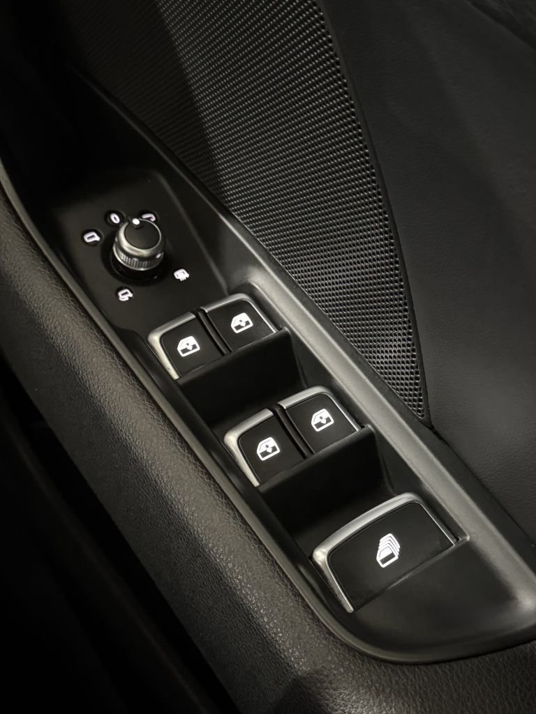 Used Audi A3 Cabriolet 2018 for sale - 77588255: Photo 14