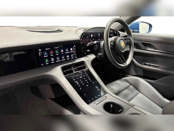 Used Porsche Taycan 2021 for sale - 78749770: Photo