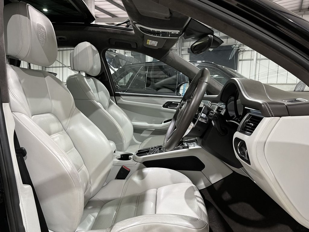 Used Porsche Macan 2016 for sale - 76496253: Photo 10