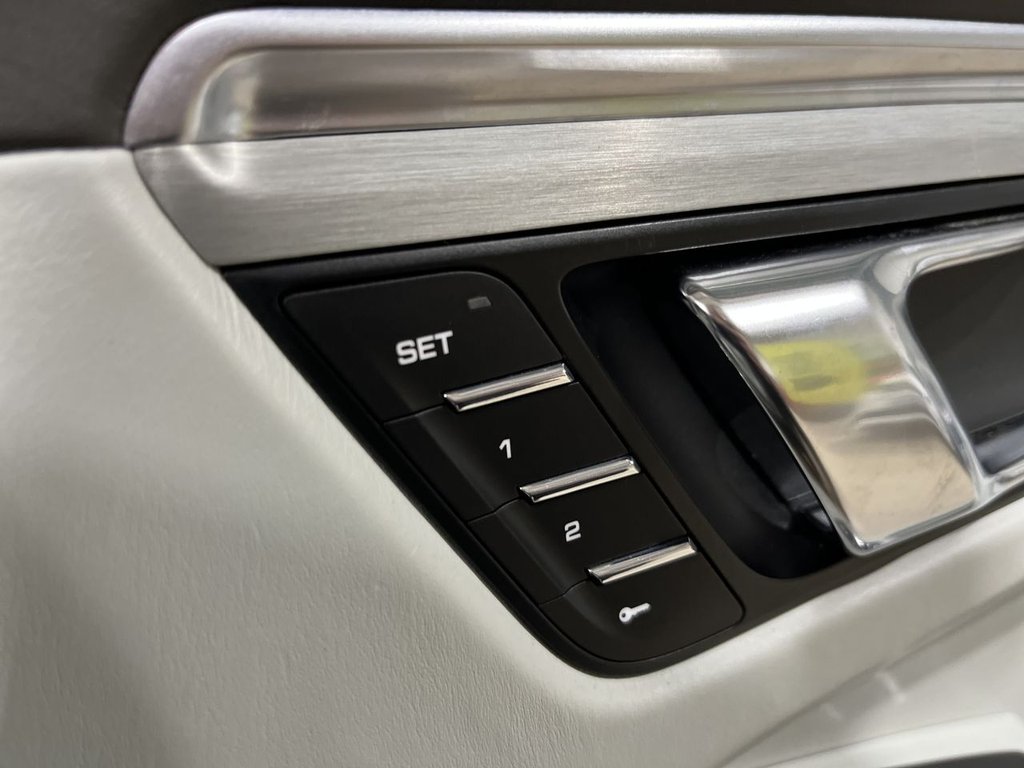 Used Porsche Macan 2016 for sale - 76496253: Photo 17