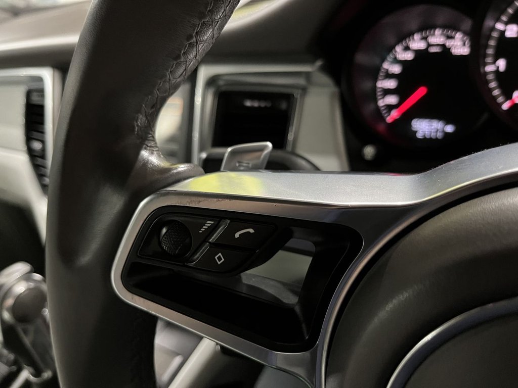 Used Porsche Macan 2016 for sale - 76496253: Photo 24