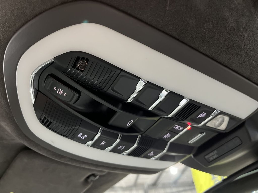 Used Porsche Macan 2016 for sale - 76496253: Photo 27