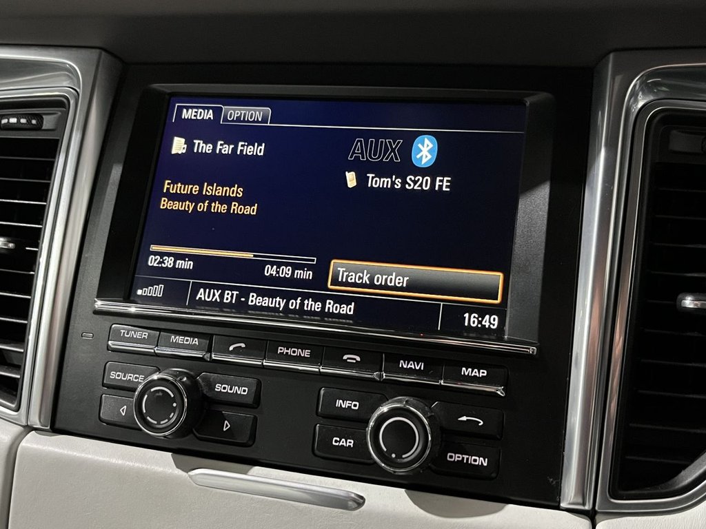 Used Porsche Macan 2016 for sale - 76496253: Photo 33