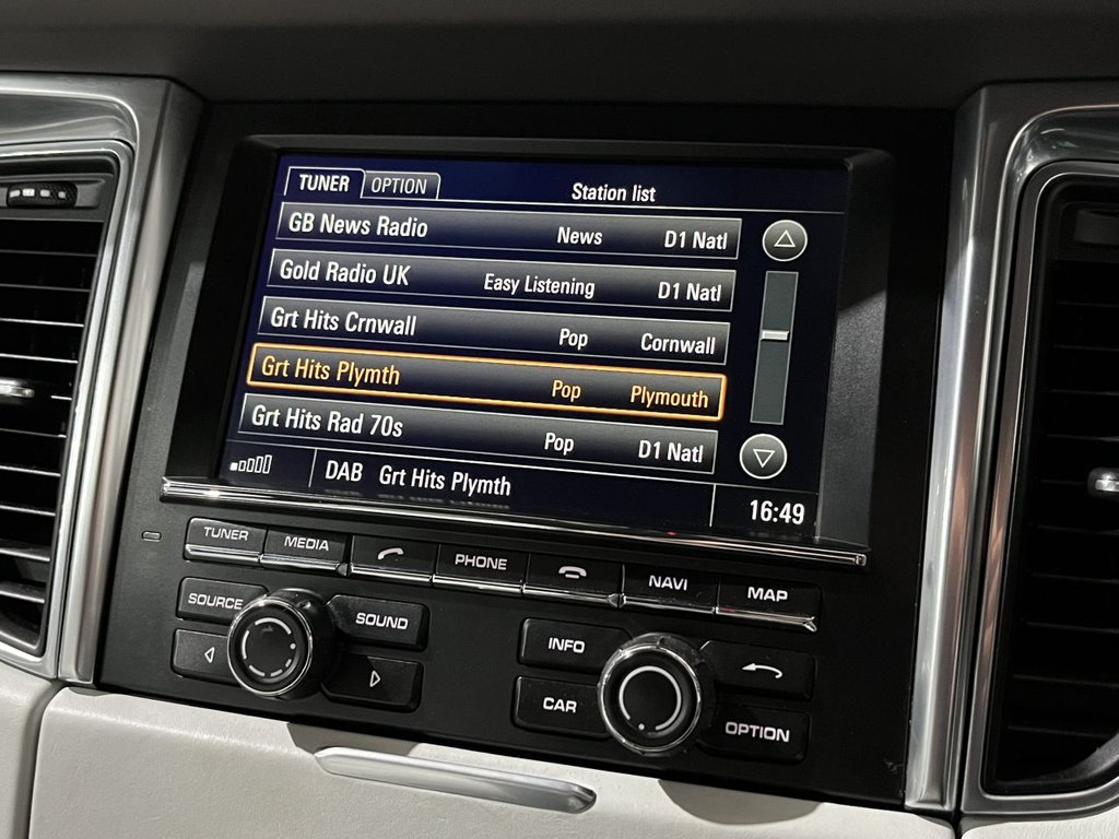 Used Porsche Macan 2016 for sale - 76496253: Photo 34