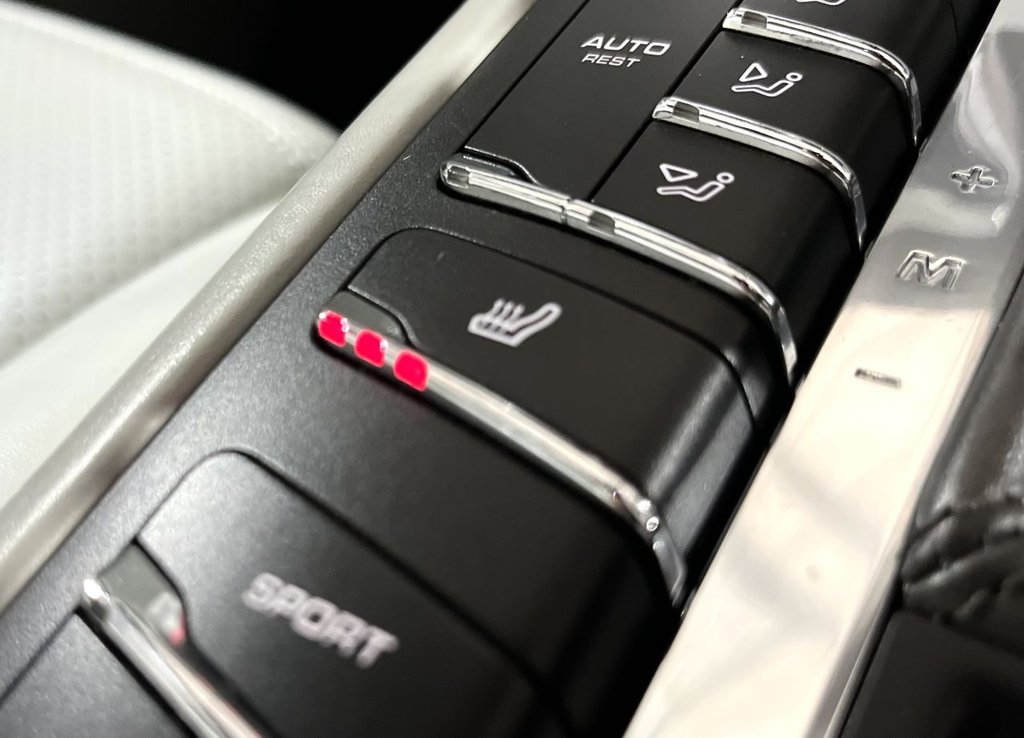 Used Porsche Macan 2016 for sale - 76496253: Photo 40