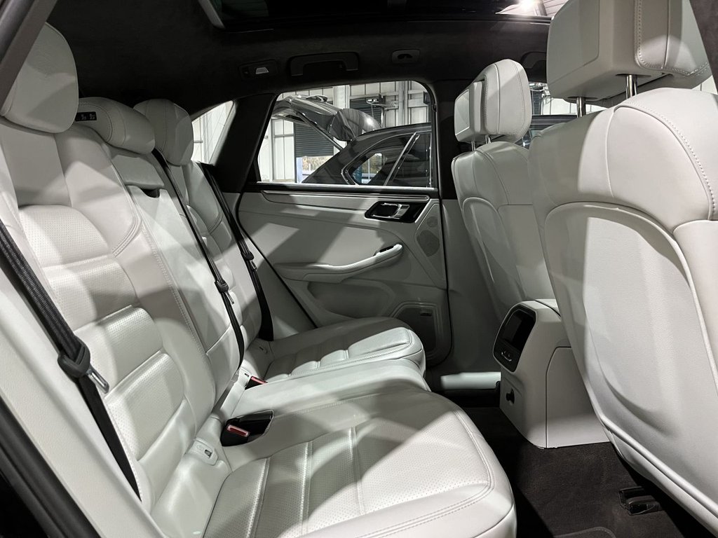 Used Porsche Macan 2016 for sale - 76496253: Photo 43