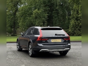 Used Volvo V90 Cross Country 2019 for sale - 77976550: Photo