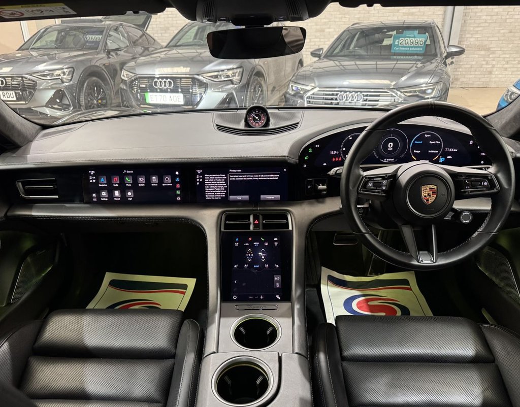 Used Porsche Taycan 2020 for sale - 76162981: Photo 12