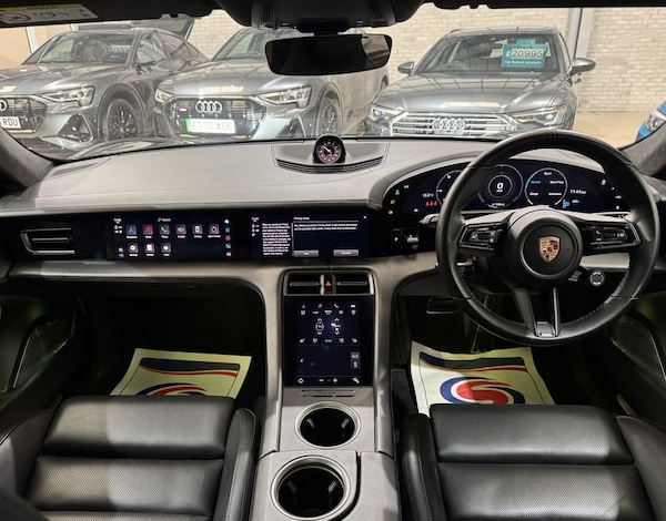 Used Porsche Taycan 2020 for sale - 76162981: Photo 12