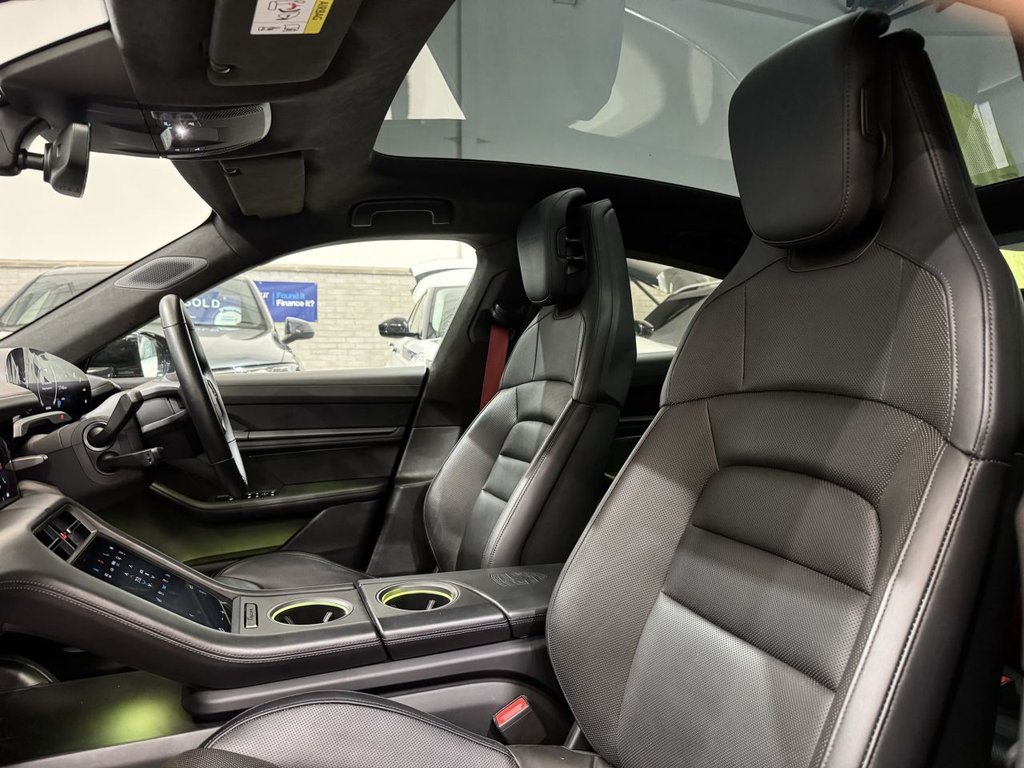 Used Porsche Taycan 2020 for sale - 76162981: Photo 14