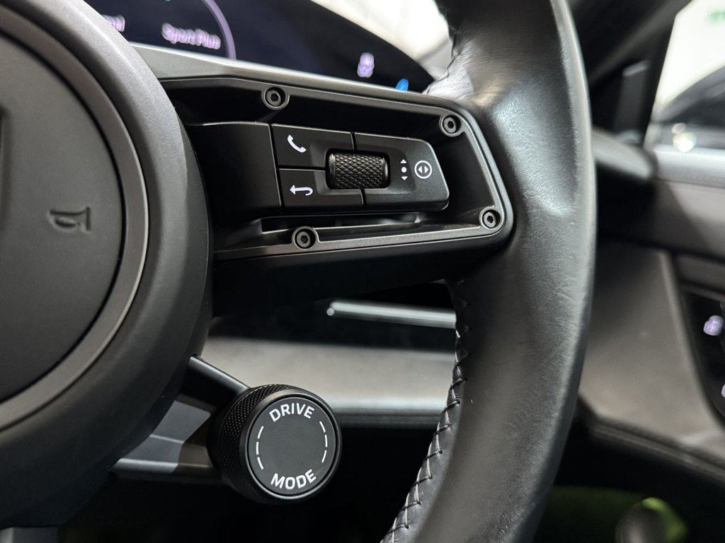 Used Porsche Taycan 2020 for sale - 76162981: Photo 20