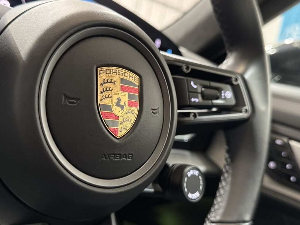 Used Porsche Taycan 2020 for sale - 76162981: Photo 21