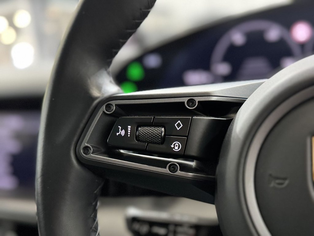 Used Porsche Taycan 2020 for sale - 76162981: Photo 22