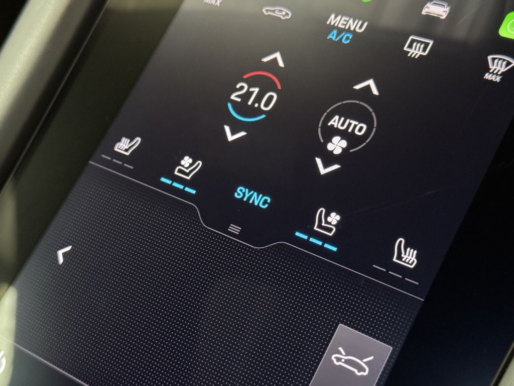 Used Porsche Taycan 2020 for sale - 76162981: Photo 37