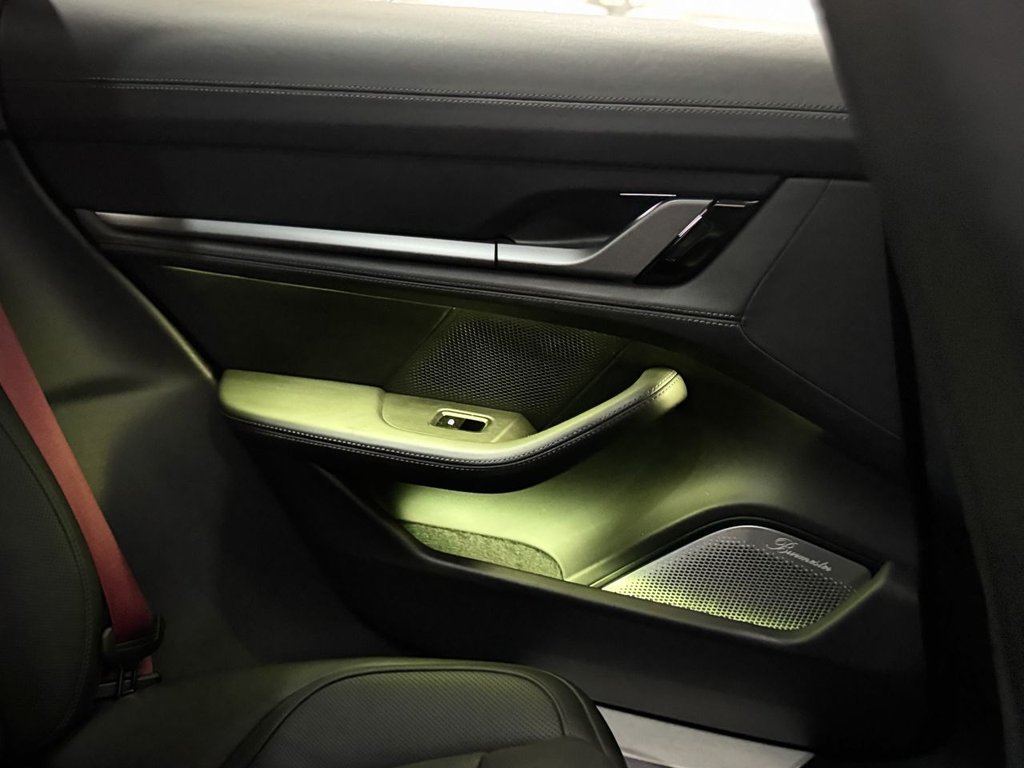 Used Porsche Taycan 2020 for sale - 76162981: Photo 41