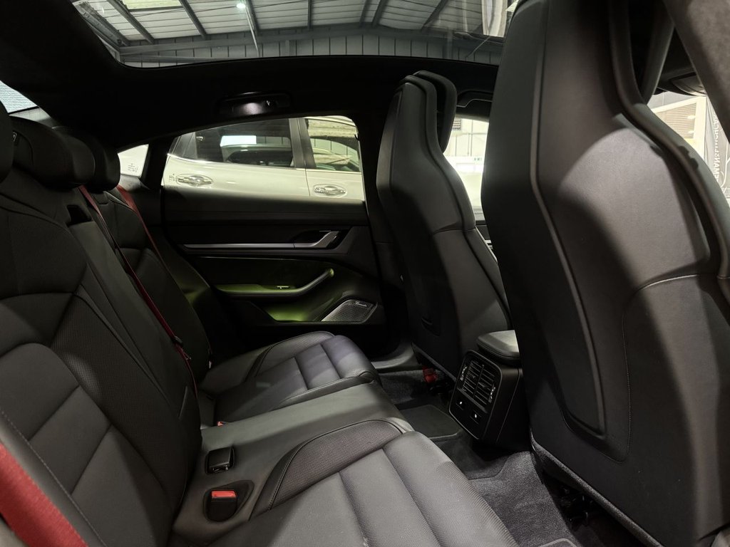 Used Porsche Taycan 2020 for sale - 76162981: Photo 43