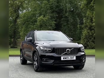 Volvo - XC40