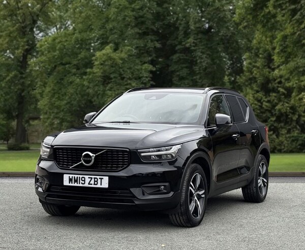 Used Volvo XC40 2019 for sale - 76235633: Photo 2