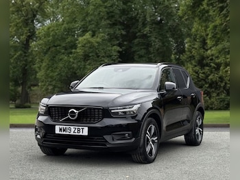 Used Volvo XC40 2019 for sale - 76235633: Photo 2