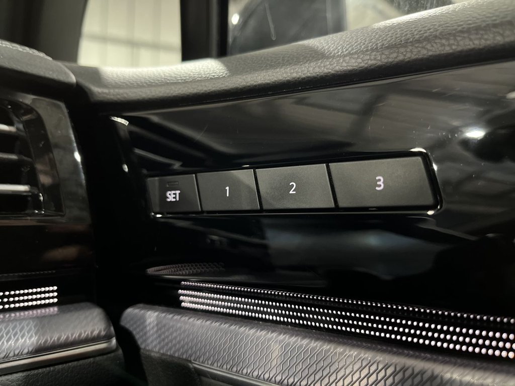 Used Volkswagen Touareg 2021 for sale - 77792418: Photo 16