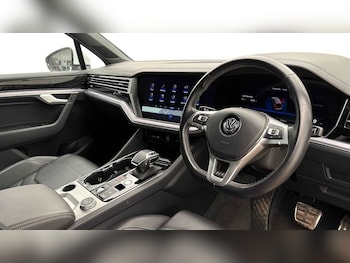 Used Volkswagen Touareg 2020 for sale - 79178545: Photo