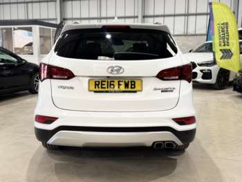 Used Hyundai Santa Fe 2016 for sale - 74866133: Photo