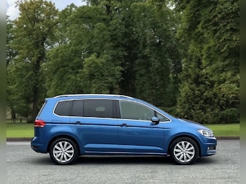 Used Volkswagen Touran 2019 for sale - 77655338: Photo