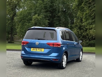 Used Volkswagen Touran 2019 for sale - 77655338: Photo