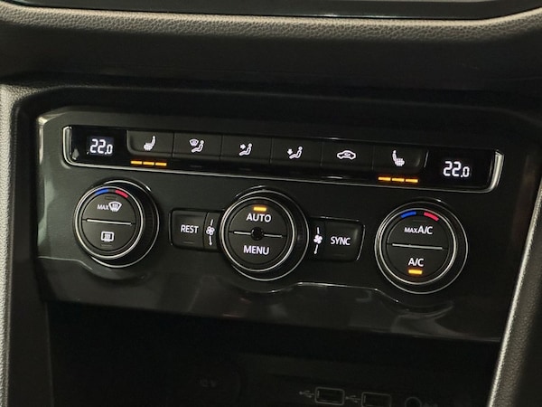 Used Volkswagen Tiguan 2018 for sale - 76256583: Photo 30
