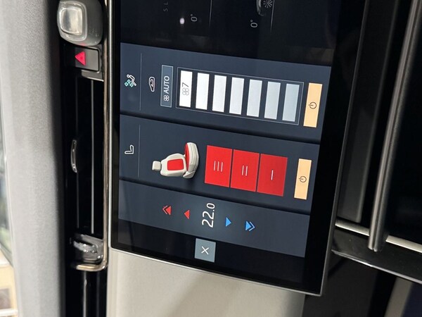 Used Land Rover Range Rover Evoque 2023 for sale - 76185691: Photo 33