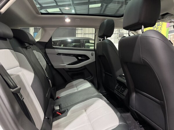 Used Land Rover Range Rover Evoque 2023 for sale - 76185691: Photo 37
